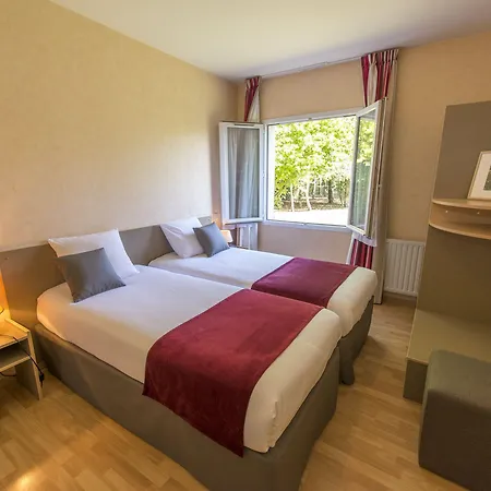 The Originals City, La Saulaie, Saumur Ouest 3* デュエ・ラ・フォンテーヌ