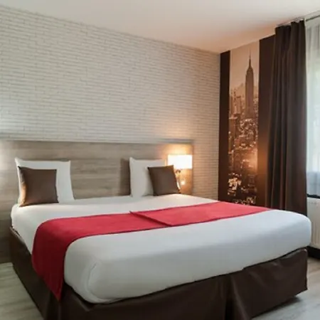 ホテル The Originals City, La Saulaie, Saumur Ouest デュエ・ラ・フォンテーヌ