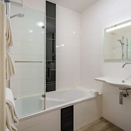 The Originals City, La Saulaie, Saumur Ouest 3*